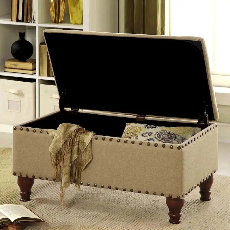 Banc de rangement rembourré en lin vanille avec clous décoratifs pour chambre ou entrée