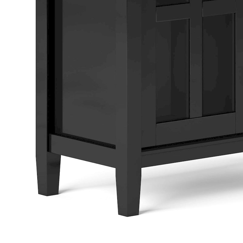 Meuble de rangement bas transitionnel en bois massif de 32 pouces de large avec étagères intérieures pour salon