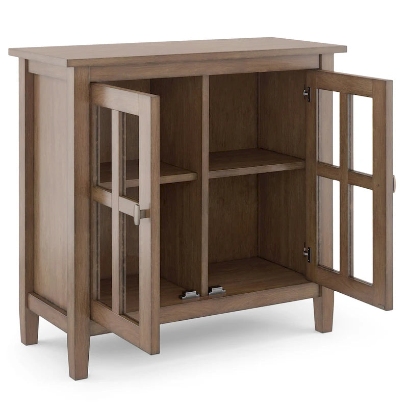 Meuble de rangement bas transitionnel en bois massif de 32 pouces de large avec étagères intérieures pour salon