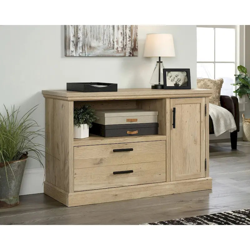 Petit buffet compact avec portes de rangement pour bureau ou salon